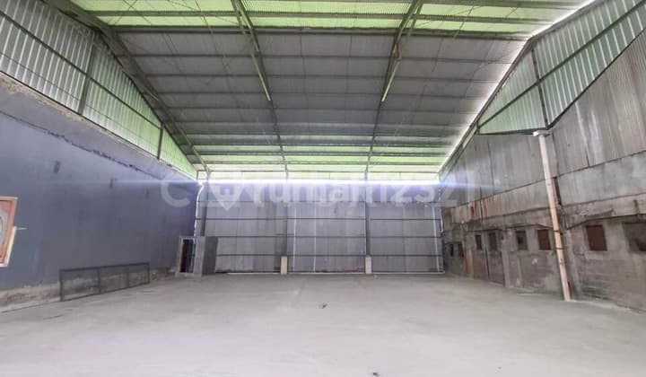 Gudang Ex Pabrik Cocok Industri Ringan, di KM 16 Daan Mogot, Jakarta Barat