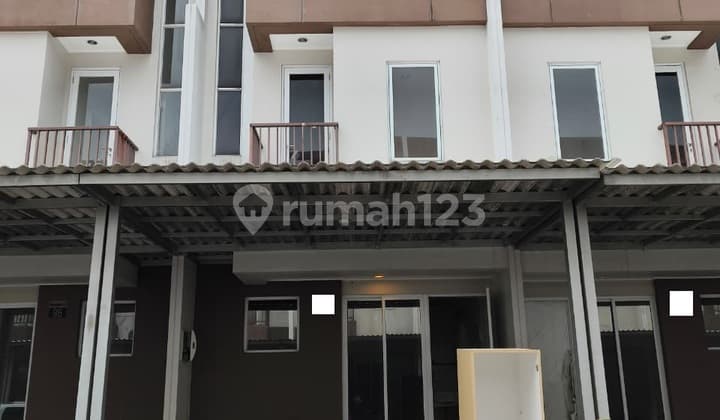 Murah !! Dijual Rumah 4,5X10 Butuh Renovasi di Winterville Sedayu City Hadap Selatan
