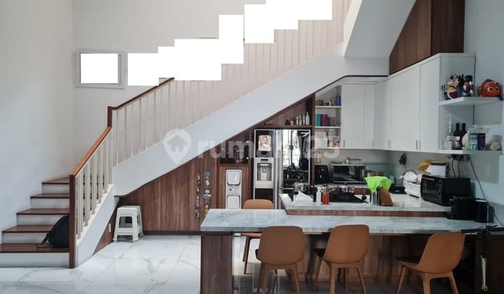 Murah !! Dijual Rumah Bagus Full Furnish 6X18 di Janur Asri Hadap Utara