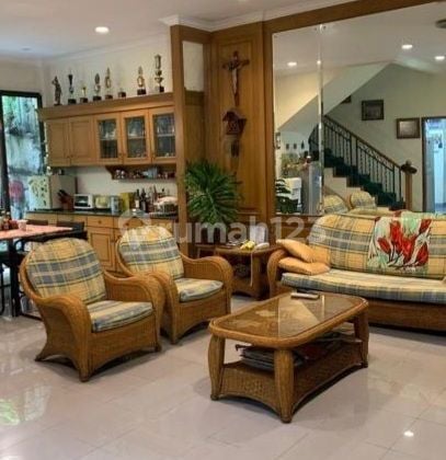 Dijual Cepat !! Rumah Siap Huni 11 x 17 Bagus di Janur Elok , Bisa Nego
