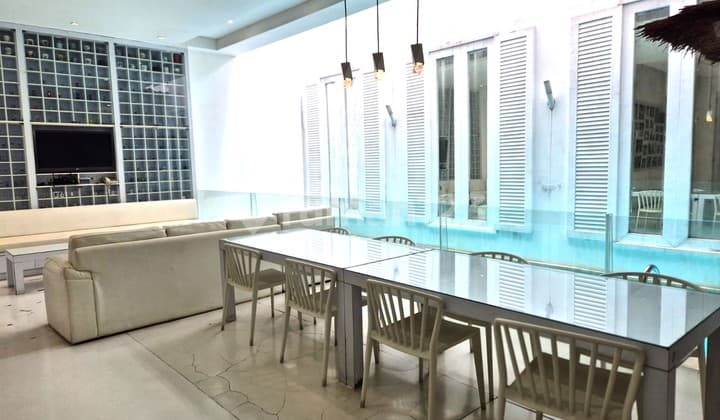 Murah!! Jual Rumah Ada Pool Luas 16x17 Full Furnish Di Kelapa Nias