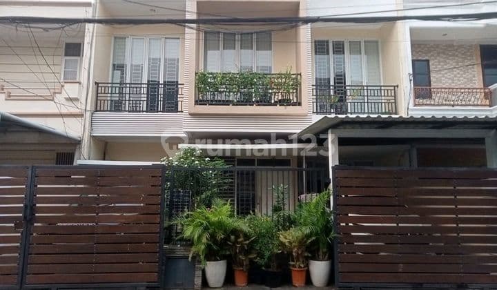 Murah !! Dijual Rumah Minimalis 9x20 Jalan 3Mbl di Gading Kirana Hadap Selatan
