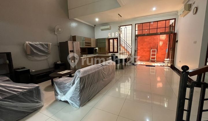 Murah !! Dijual Rumah Bagus Full Furnish 10X17 di Kelapa Puan Hadap Selatan