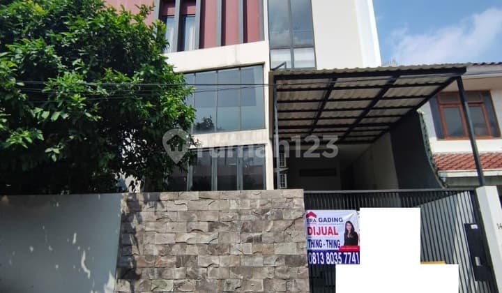 Cheap !! For Sale Luxury Hook House 320sqm with Rooftop and Lift in Pulo Nangka Facing East North