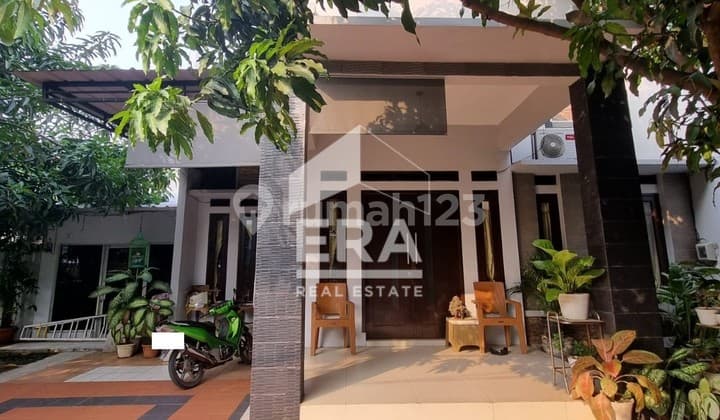 Murah !! Dijual Cepat !! Rumah Siap Huni Hook Luas 229 Jalan 3 Mobil di Komp. Sukapura , Bisa Nego