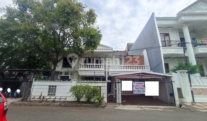 Murah !! Dijual Cepat !! Rumah Hook 20x20 Jalan 3 Mobil di Komp. Gading Pandawa , Bisa Nego