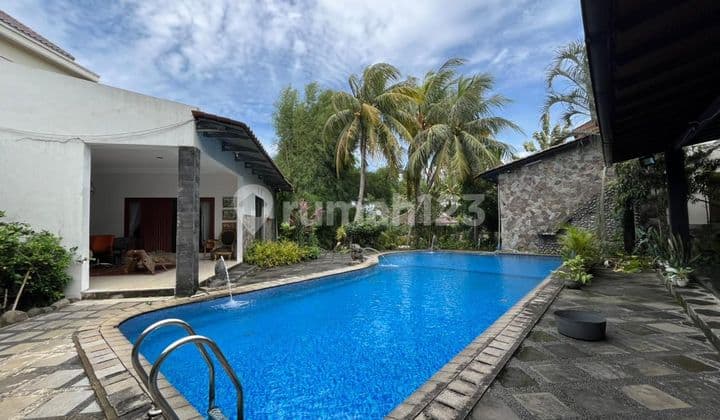 Murah !! Dijual Rumah Ada Villa dan Pool Luas 2.504 di Perum. Villa Duta Bogor , bisa Nego