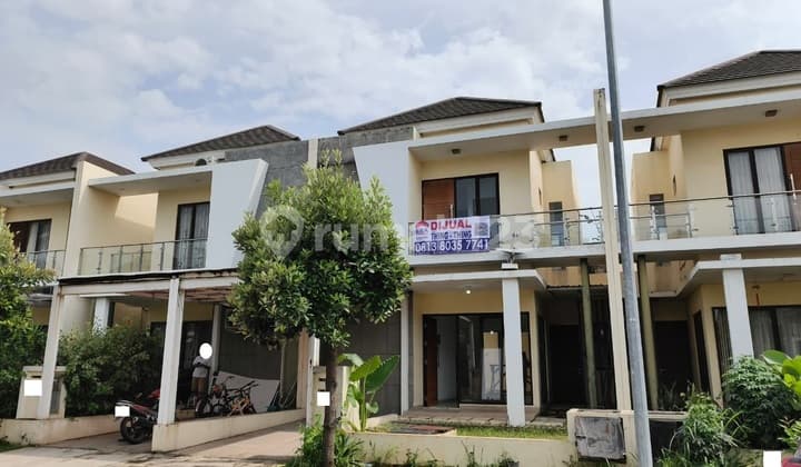 Murah !! Dijual Rumah Gandeng Siap Huni 8X18 bisa Beli Satuan di Harapan Indah Cluster Arana Bekasi Hadap Timur Laut