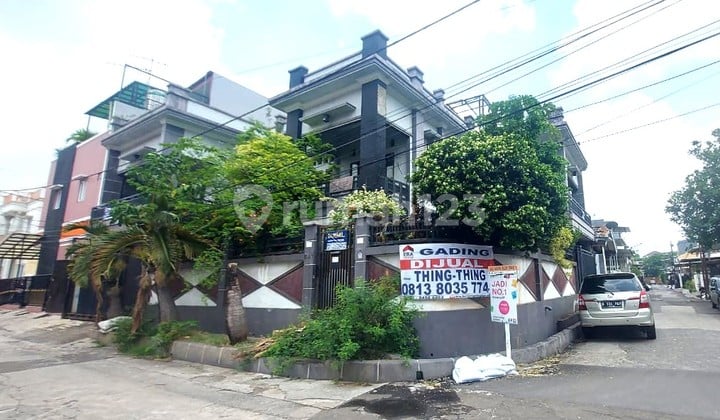 Murah!! Dijual Rumah Hook Siap Huni Luas 245 Mtr di Gading Elok Hadap Timur Selatan