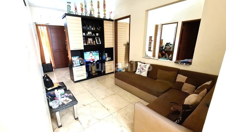 Murah !! Dijual Cepat Rumah Siap Huni Semi Furnish 12x15 di Elok , Bisa Nego