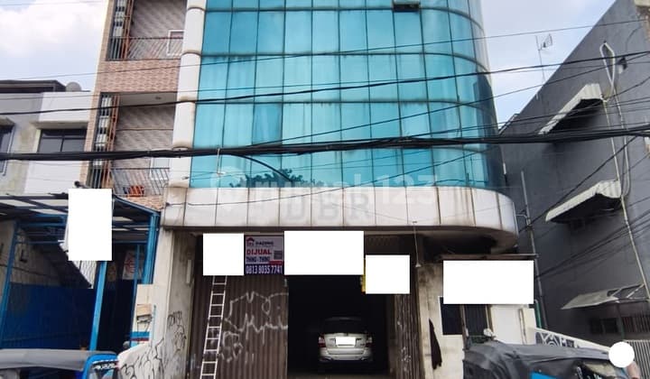 Murah !! Dijual Gedung Luas217,8 Mtr Butuh Renovasi Jalan 4 Mobil Hadap Barat di Gunung Sahari Raya