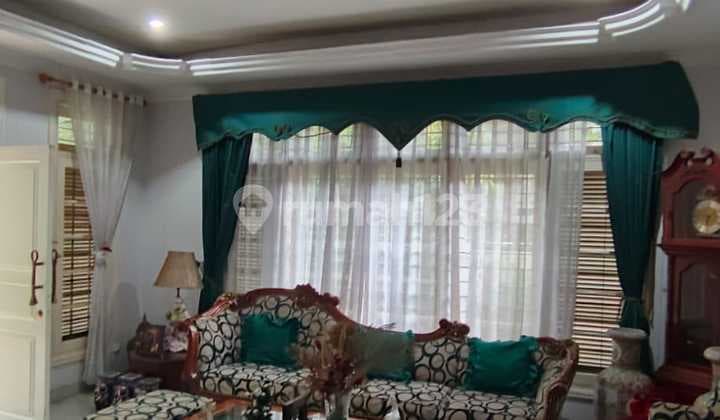 - Murah !! Dijual Rumah Siap Huni Luas 596 Semi Furnish di Pulomas