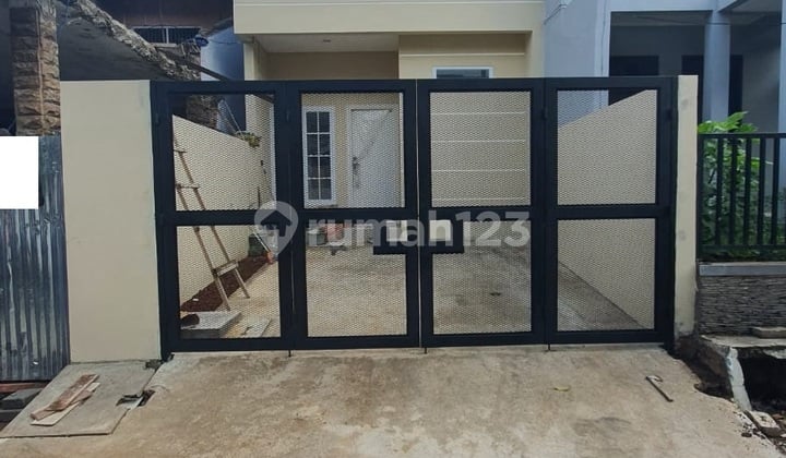 - Murah !! Dijual Cepat !! Rumah Siap Huni 4,5x15 Brand New di Gading Griya Residence