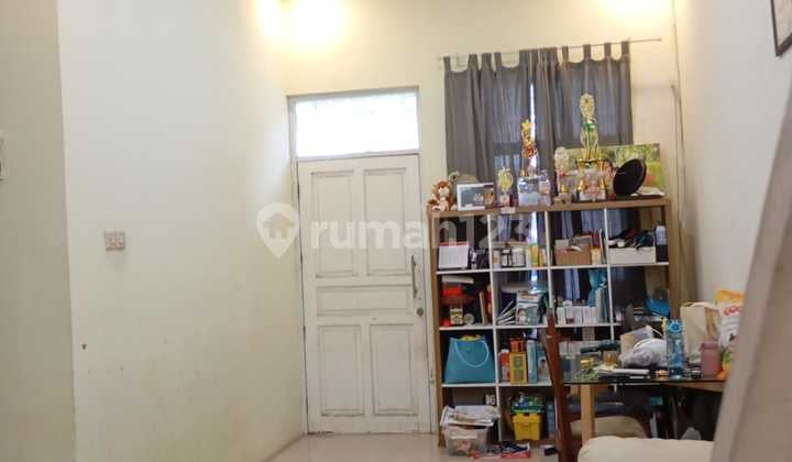 Murah !! Dijual Rumah Rapih Luas 104 Siap Huni di Taman Modern Hadap Selatan