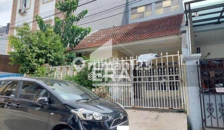 Murah !! Dijual Rumah Siap Huni 8X15 Kosongan di Pluit Karang Penjaringan Jalan 2 Mobil