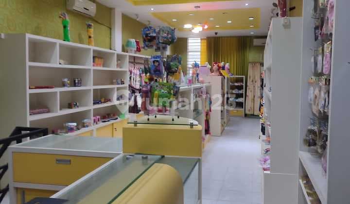 Ruko on Karang Menjangan Main Road, Prime Location, Spacious Parking, Freehold, 4 AC Units.