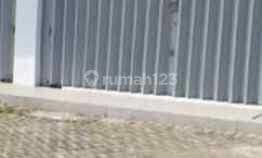 Disewa Ruko di Jalan ketampon, Surabaya, Lt 244, Lokasi Komersil.