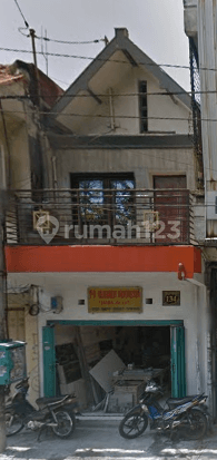 Ruko Raya Bubutan, 2.5 Storey Building, Very Commercial, Freehold (SHM), 2Km