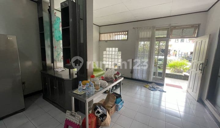 Old PIK House for Sale in Habitable and Tidy Condition