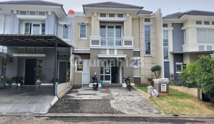 Rumah cantik di Kota Wisata Cibubur dalam cluster harga nego
