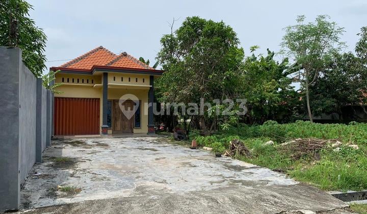 Rumah Dijual Sisa Lahan Besar