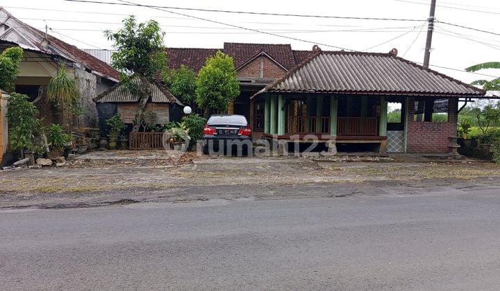 Rumah Usaha Strategis Raya Mantup Lamongan