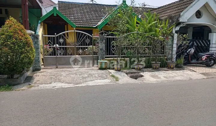 Rumah Siap Huni Lokasi Raya Made Kidul Bagus di Lamongan Kota