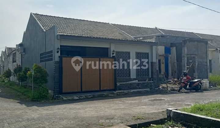 Rumah Sudah Fullrenovasi Dekat Masjid Namira