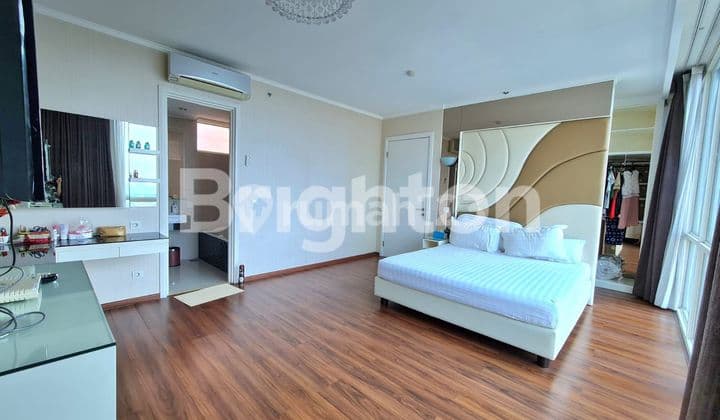 Via Ciputra Word Apartment