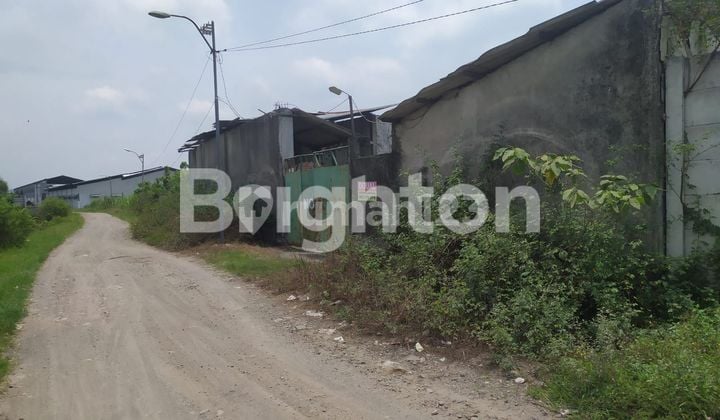 Tanah bonus bangunan ex pabrik furniture