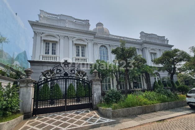 Dijual Rumah Mewah di Kamal Muara Jakarta Utara