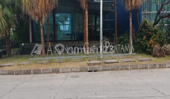 Factory on Gunung Putri Main Road, 12 hectares, Bogor, West Java.