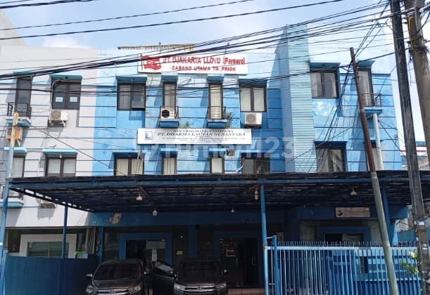 Office Shop for Sale in Tanjung Priok, North Jakarta