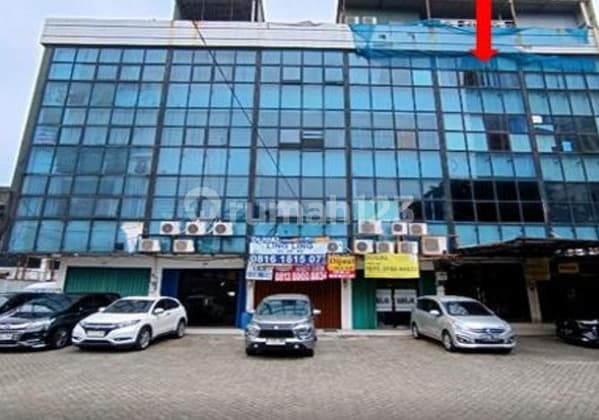 For Sale 4-Story Shop House in Strategic Location, Mangga Dua, Central Jakarta