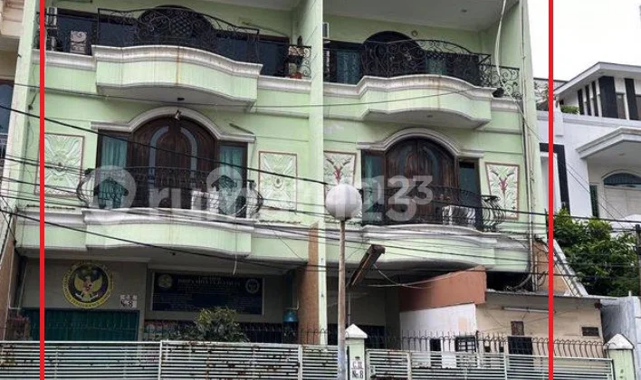 Rumah Jalan Sentani Lt 316mtr Jakarta Pusat