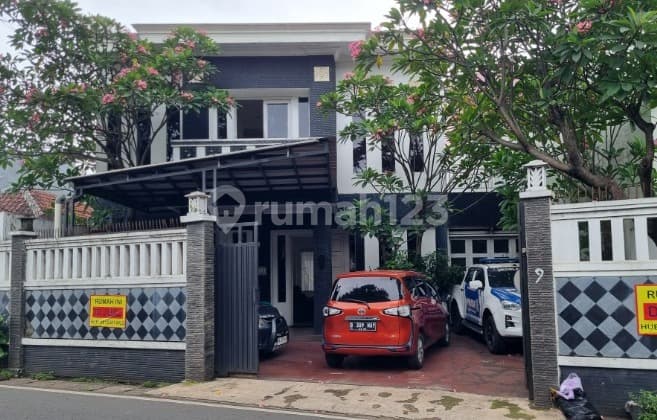 Dijual Rumah Bagus Lt 293 M2 Harga Dibawah Pasar Lokasi Strategis di Jagakarsa Jakarta Selatan