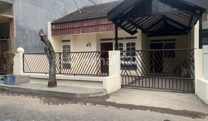 Rumah Griyo Mapan Sentosa Sidoarjo 2 Lantai Hadap Selatan