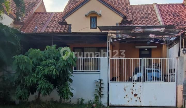 Rumah Taman Puspa Raya Surabaya 1 Lantai Hadap Selatan