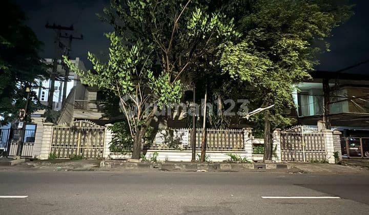 Margorejo Surabaya 2-Story House South Facing