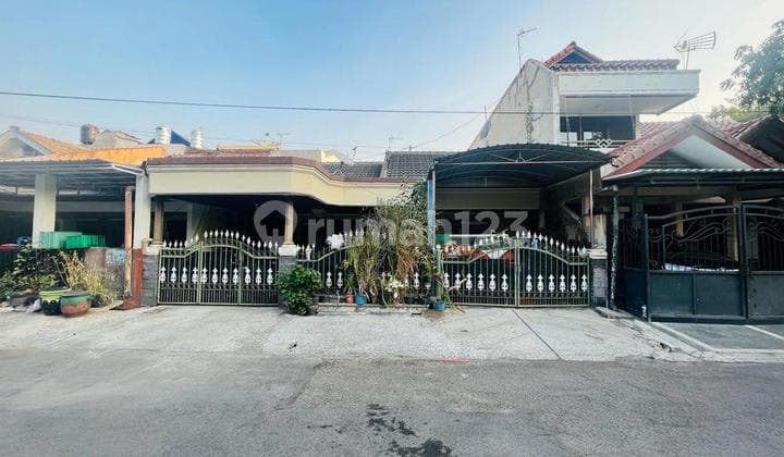 Rumah Baruk Utara Surabaya Hadap Utara
