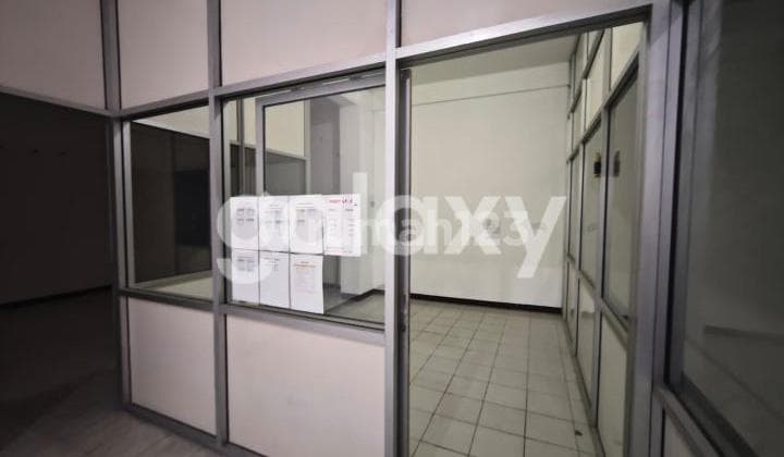 Ruko Raya Jemursari Surabaya 3 Lantai Hadap Tenggara