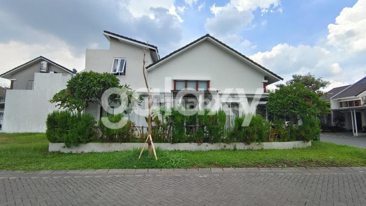 Rumah Grand Harvest Cluster Belvoir Surabaya Hook Utara Timur