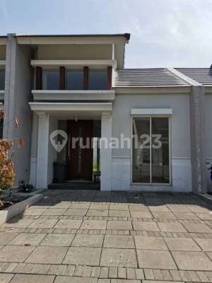 Rumah Grand Harvest Wiyung Surabaya Hadap Utara Rumah Grand Harvest Wiyung Surabaya Hadap Utara