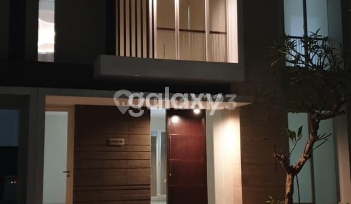 Rumah Pelican Hill Citraland Surabaya 2 Lantai Hadap Utara