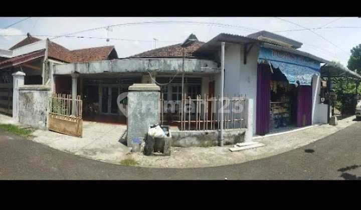 Rumah Hitung Tanah Raya Gubernur Suryo Jombang Hook Lokasi Strategis