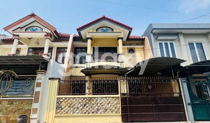 Rumah Dharmahusada Mas Surabaya 2 Lantai Hadap Utara