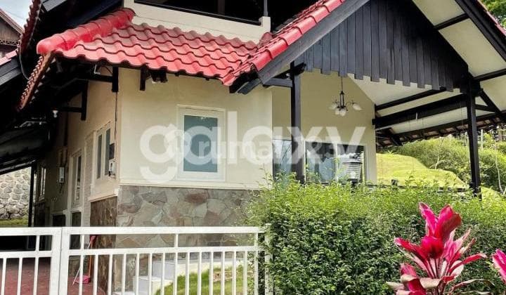 Villa Grand Trawas Mojokerto 2 Lantai Lokasi Strategis