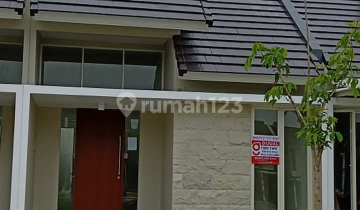 Rumah North West Park Surabaya Hadap Utara