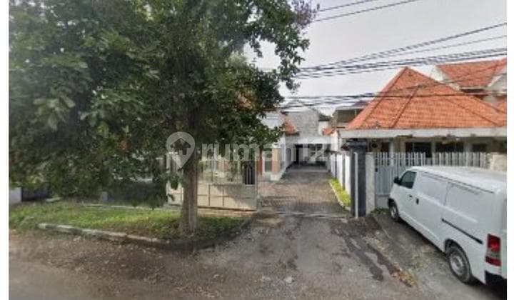 Rumah Jalan Bawean Surabaya 1 Lantai Hadap Selatan