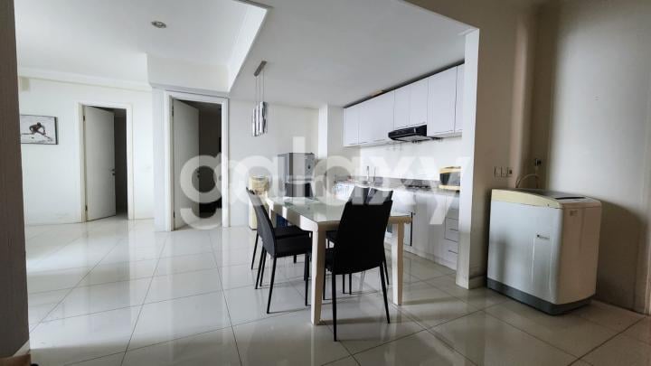 Ciputra World Surabaya Tower Vue 28th Floor Fully Furnished Apartment